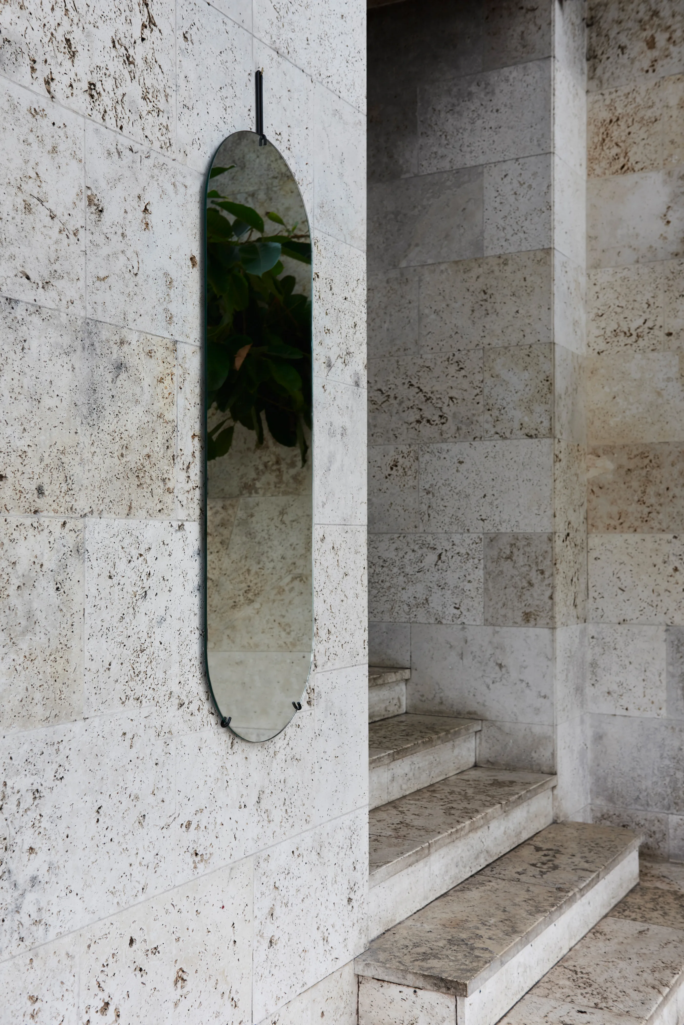 Wall mirror 40.4x146.9 cm from MOEBE - NordicNest.com