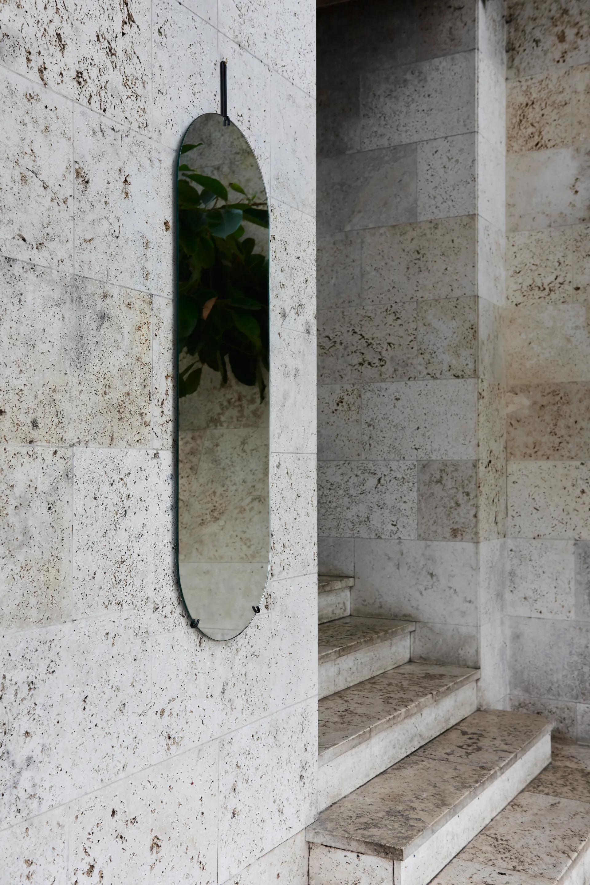 Wall mirror 40.4x146.9 cm, Black MOEBE