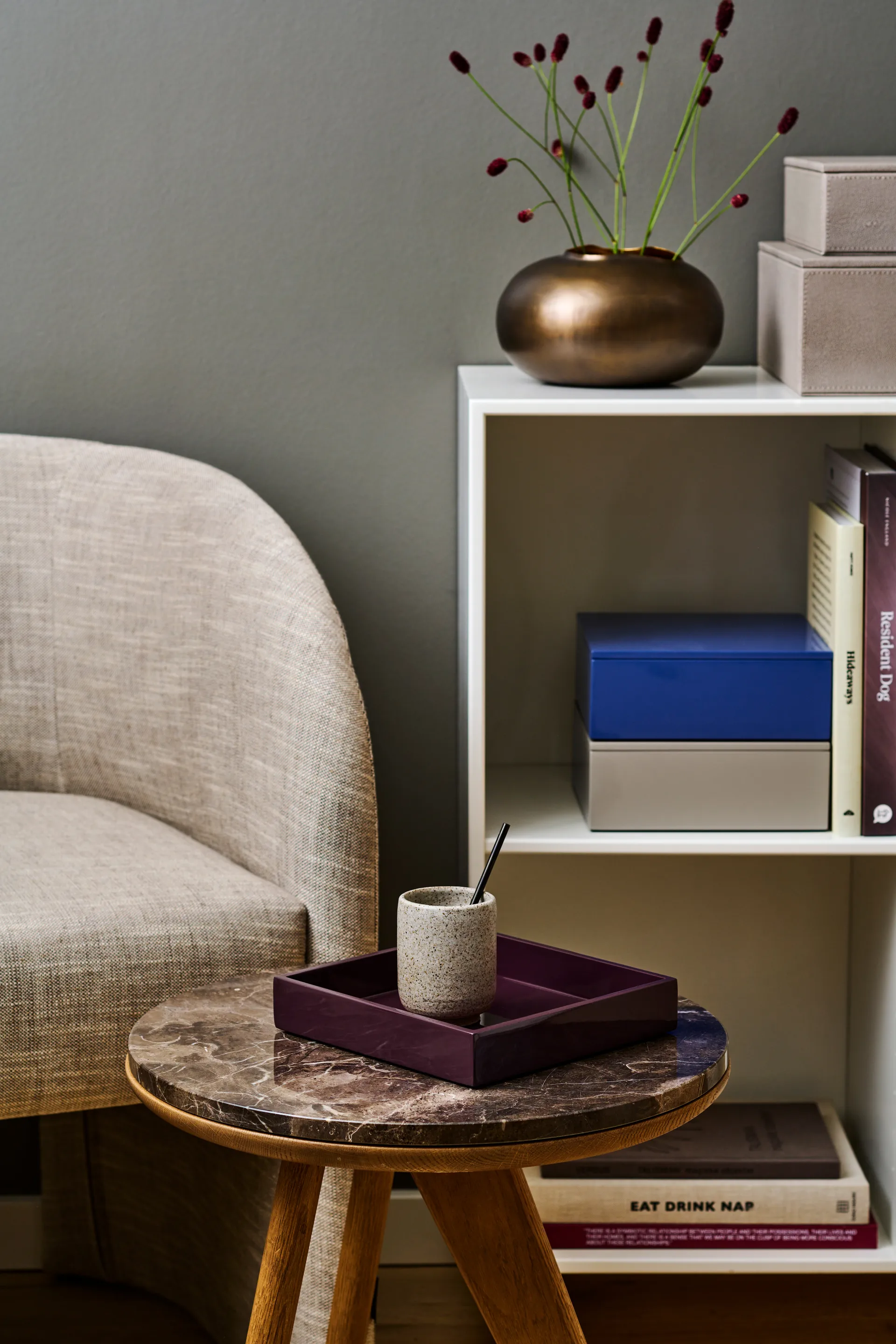 Lux lacquered storage box 19x19x7 cm, Ultramarine Mojoo