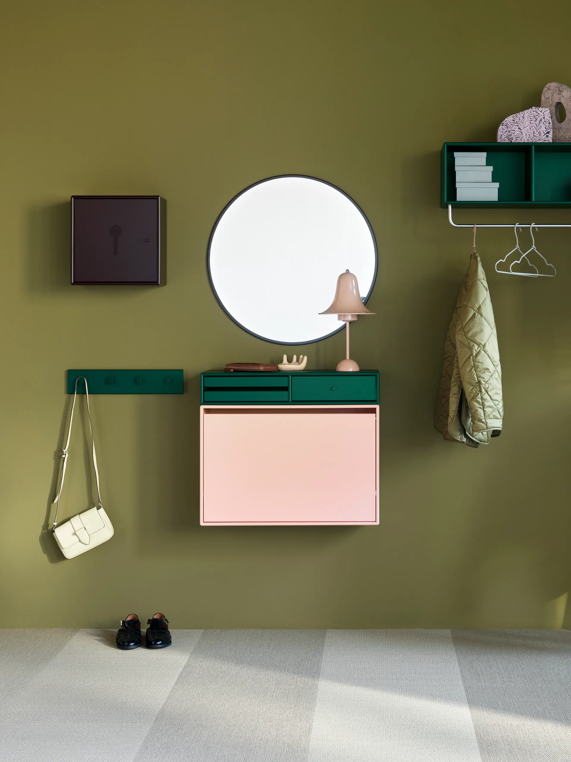 Around mirror Ø69.6 cm, Balsamic Montana