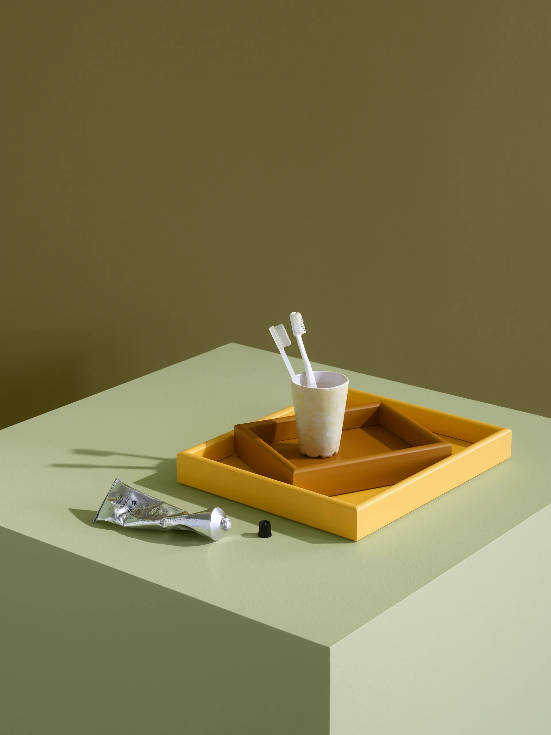 Arrange tray small 17.3x21.4 cm, Amber Montana