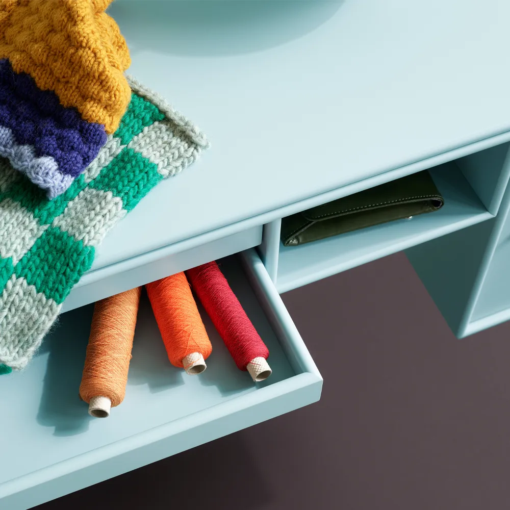 Bureau desk, Flint 148 Montana