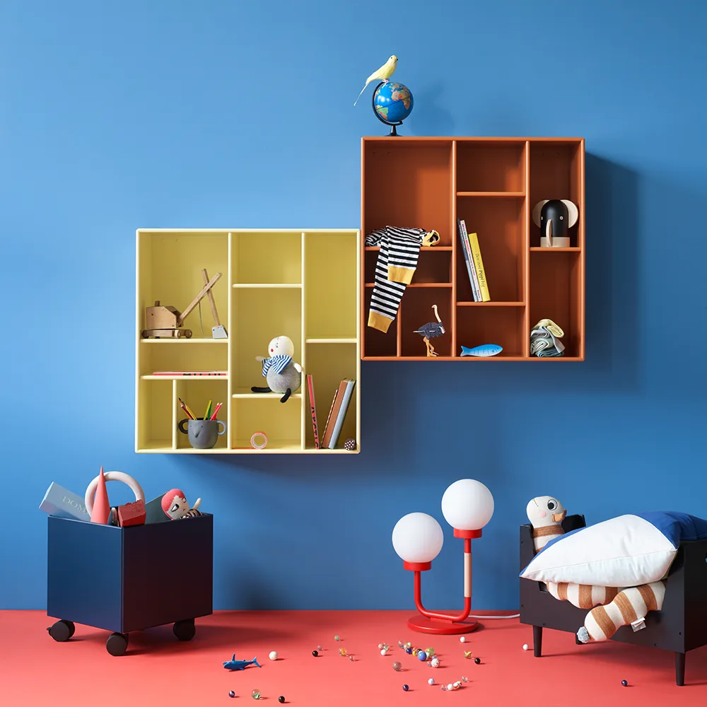 COMPILE decorative shelf 69.6x69.6 cm, Rhubarb 151 Montana