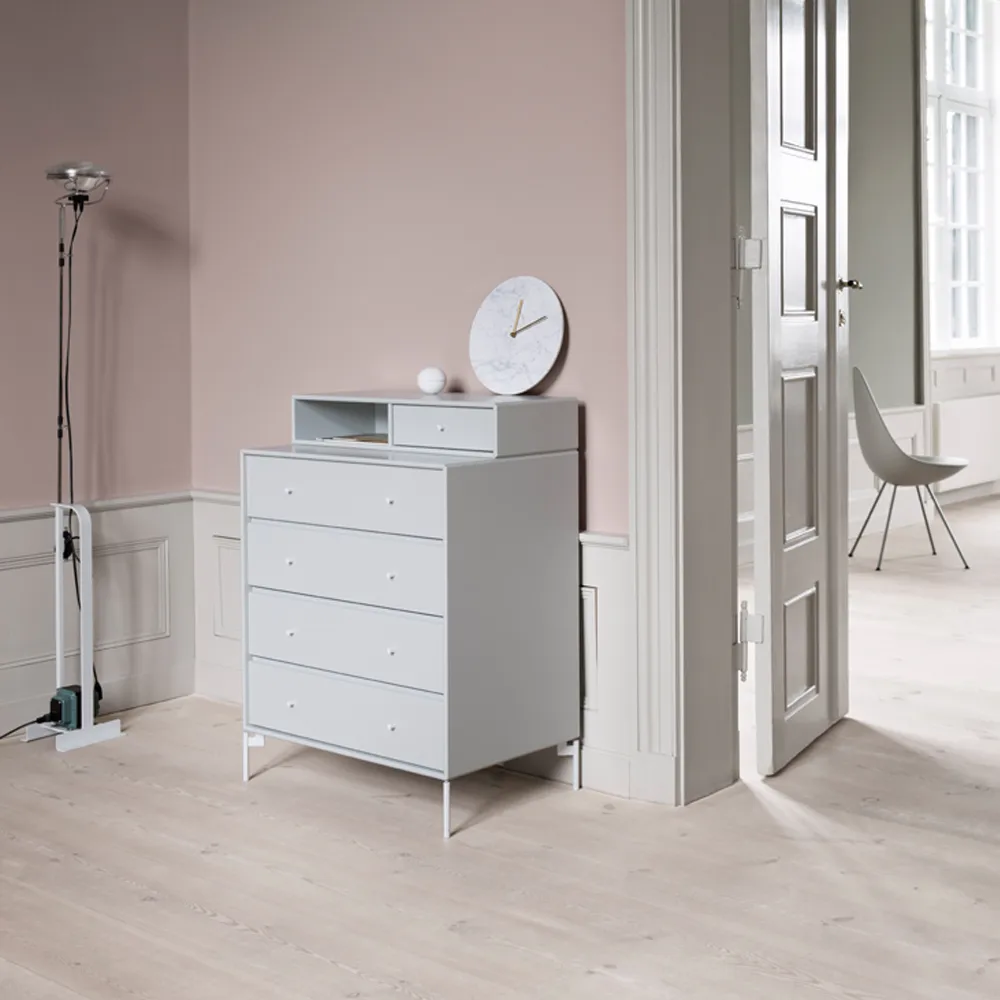 Keep dresser, Fennel 144. chrome legs Montana