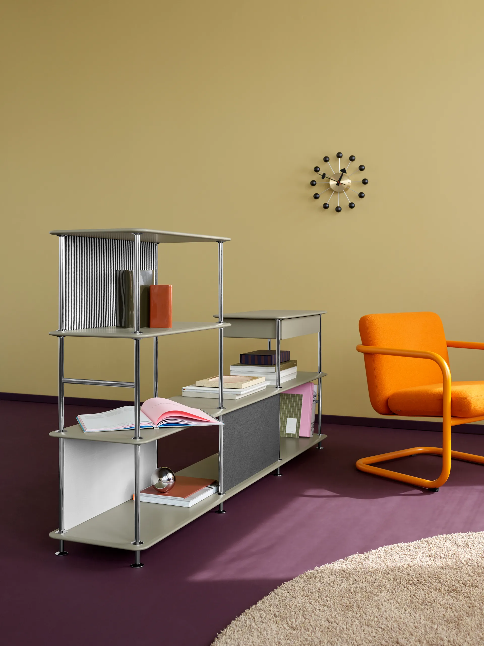 Montana Free 312000 shelf, 144 Fennel structured-chrome Montana