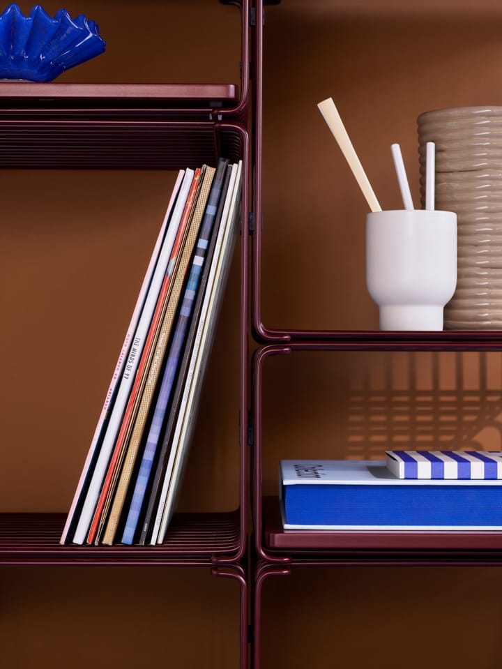 Panton Wire Extended shelf 70x34,8x25,7 cm, Black red Montana