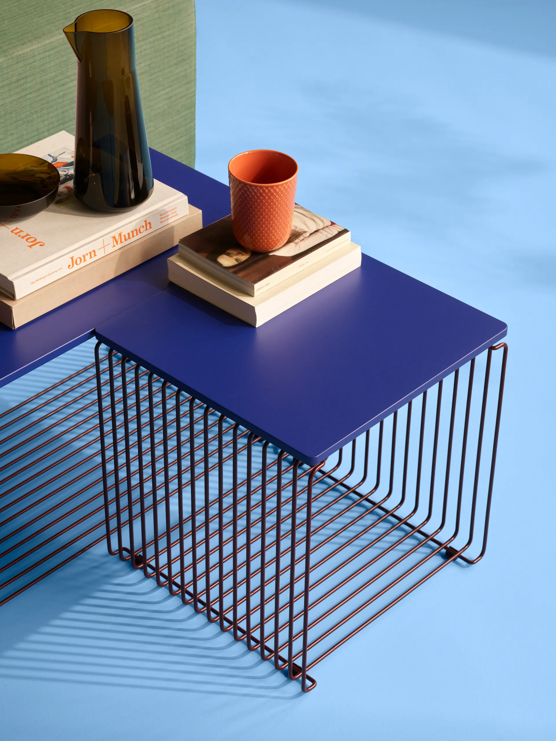 Panton Wire shelf 33x34.8 cm, Monarch Montana