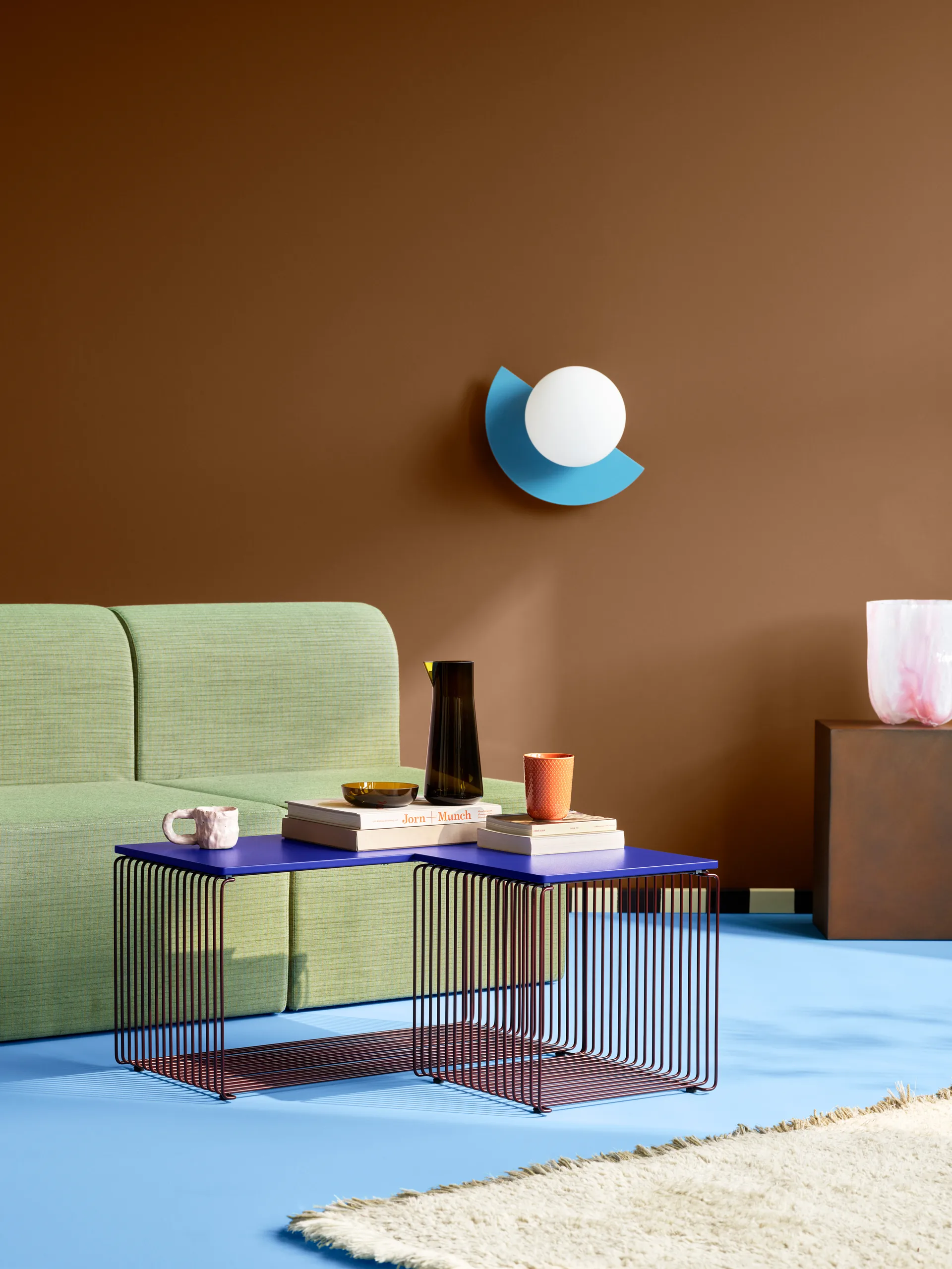 Panton Wire shelf 33x34.8 cm, Monarch Montana