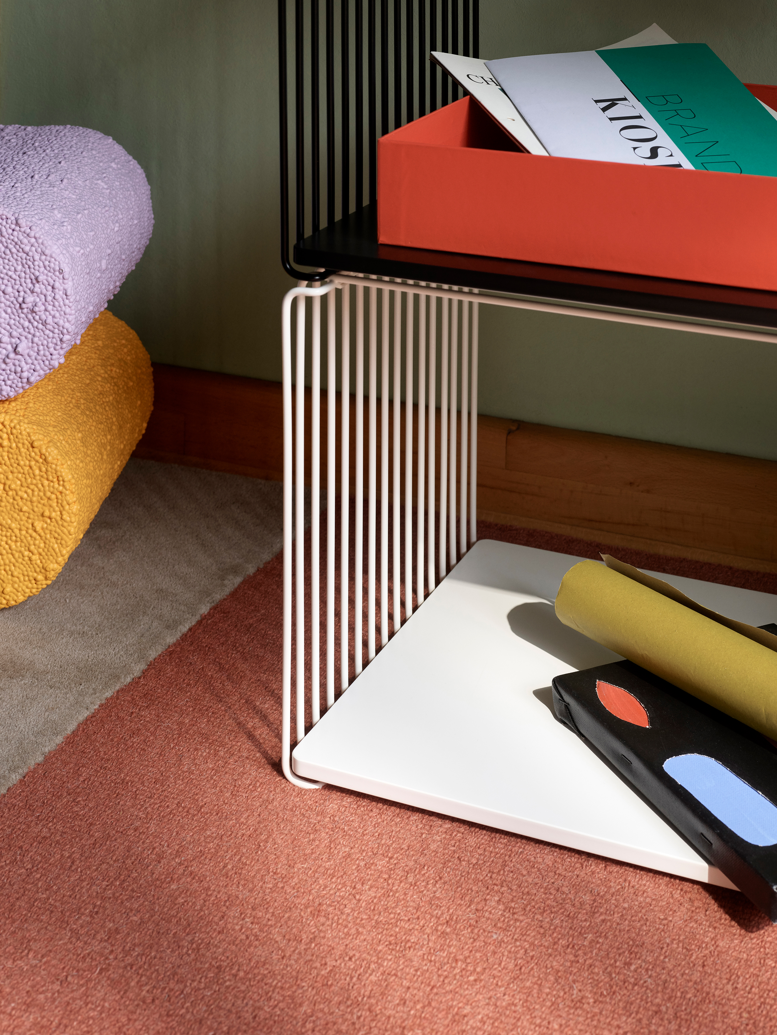 Panton Wire Single shelf 34,8x34,8x34,8 cm from Montana