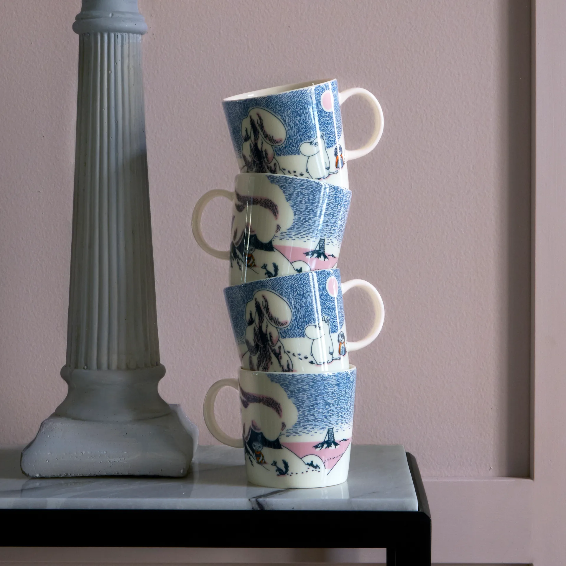 Crown snow-load Moomin mug 2019, Blue Moomin Arabia