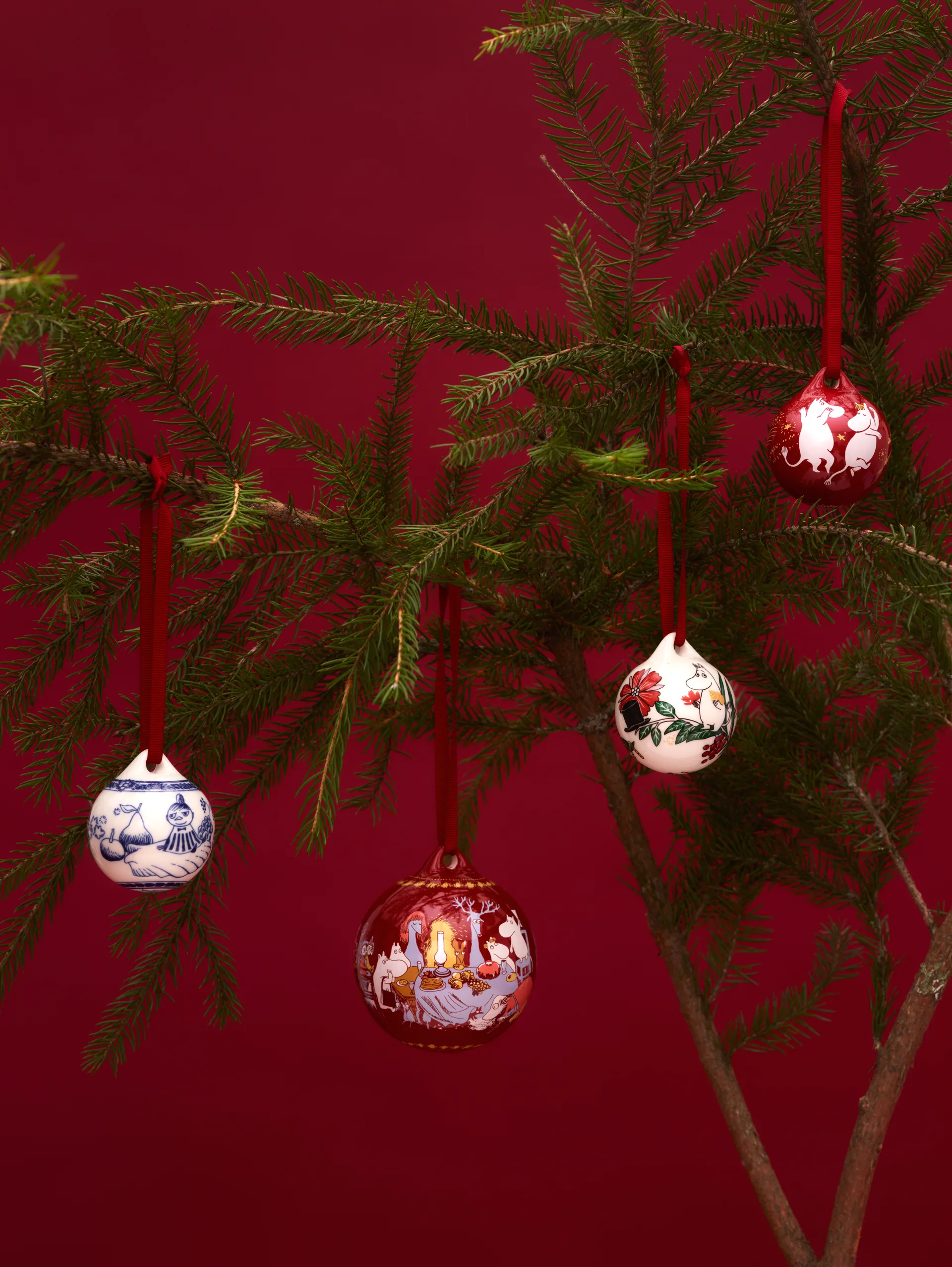 Moomin annual ball Ø8 cm, 2025, Festive moments Moomin Arabia