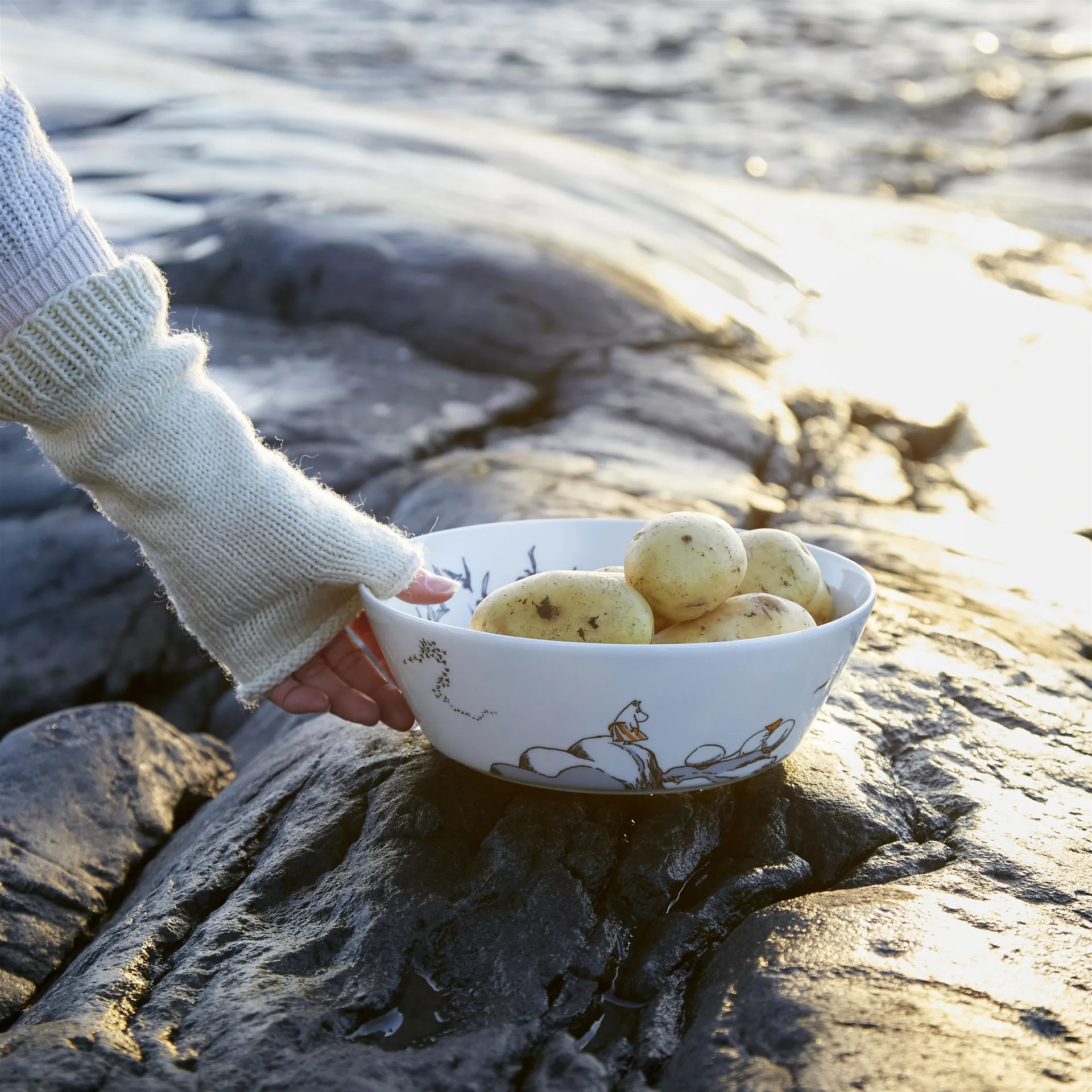 True to it's origins Moomin serving bowl, 23 cm arabia moomin,moomin arabia