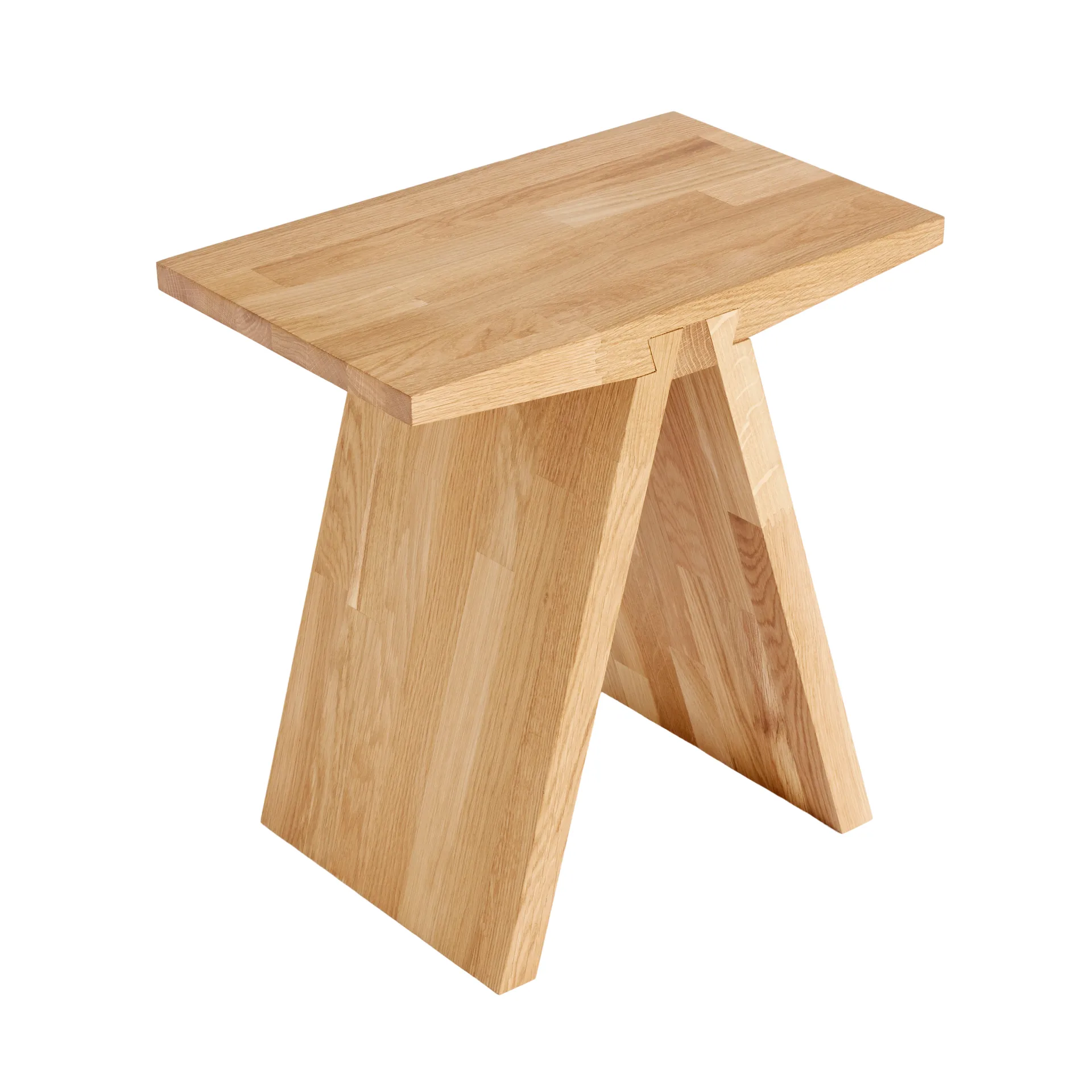 Angle stool 45 cm, oiled oak MUUBS