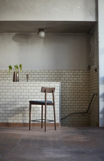 Tetra bar stool - Granite-colored fabric–dark oiled oak - MUUBS