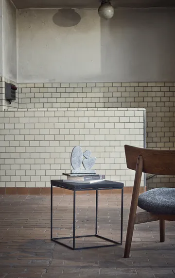 Tetra lounge chair - Granite-colored fabric–dark oiled oak - MUUBS