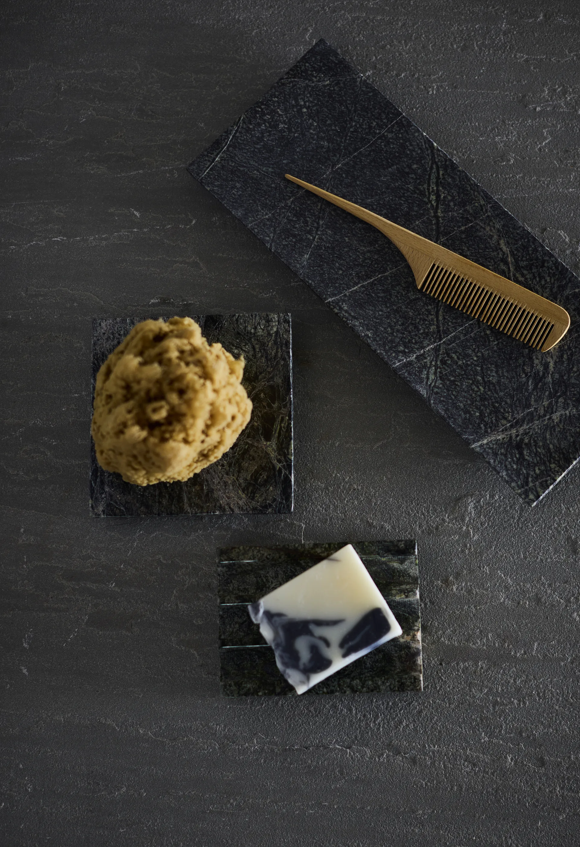 White soap dish, Seagrass MUUBS