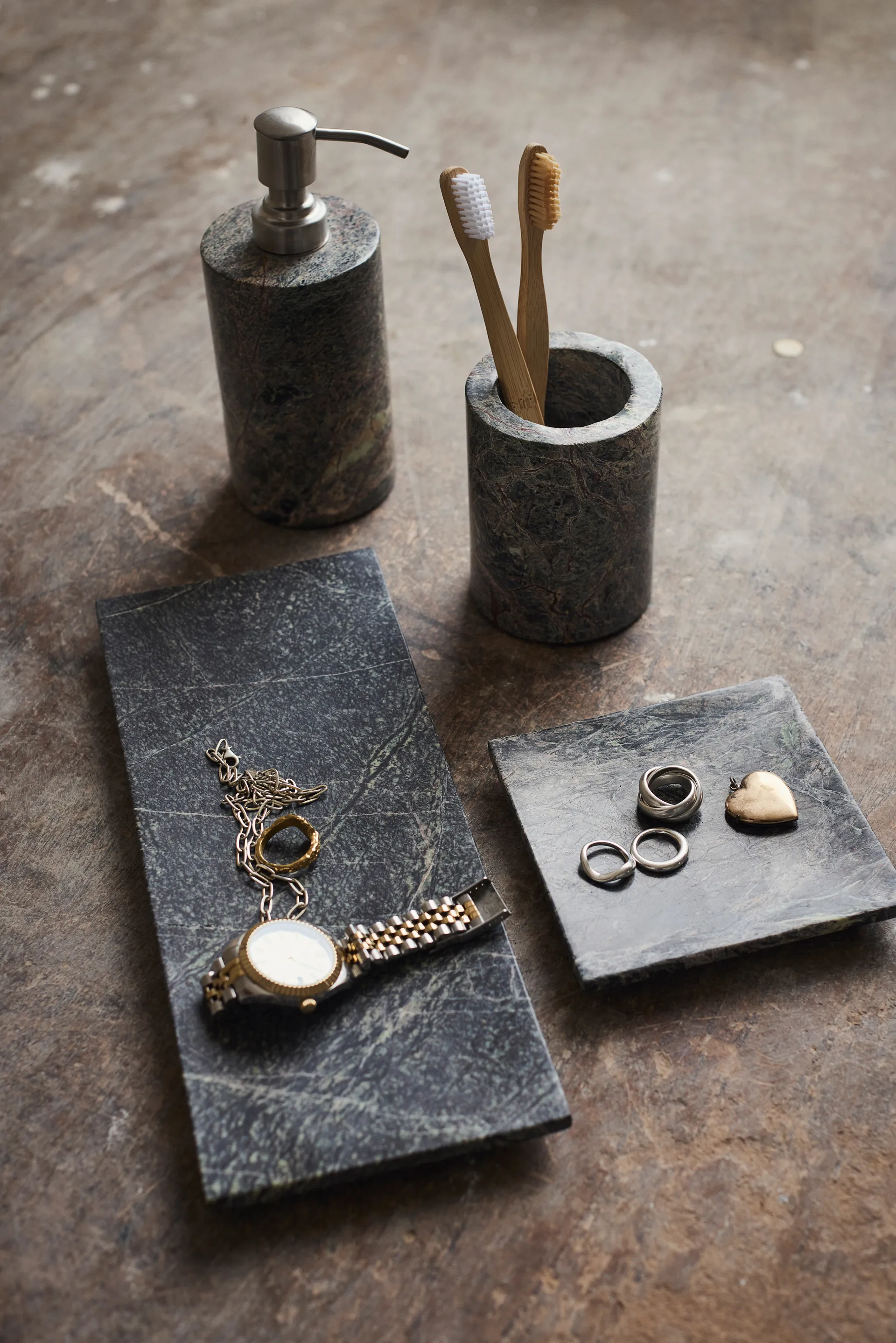 White soap pump, Seagrass MUUBS