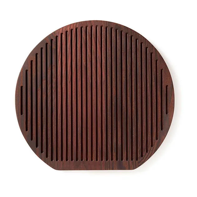 MUUBS Yami cheese board 30x32 cm Brown | Scandinavian Design | Chopping boards | Brown