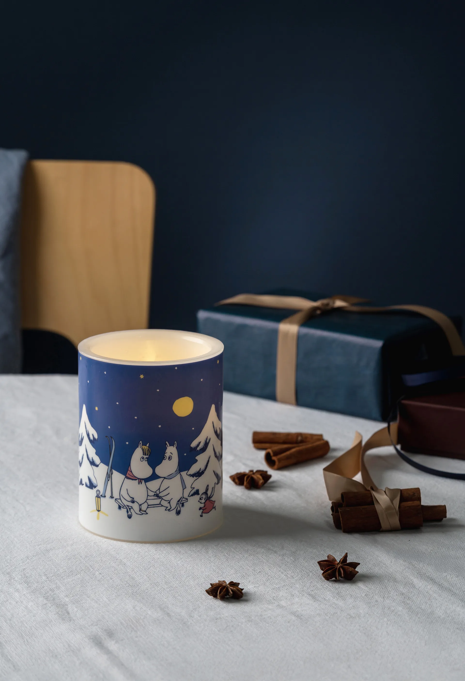 Moomin block candle LED 12,5 cm, Starry night Muurla