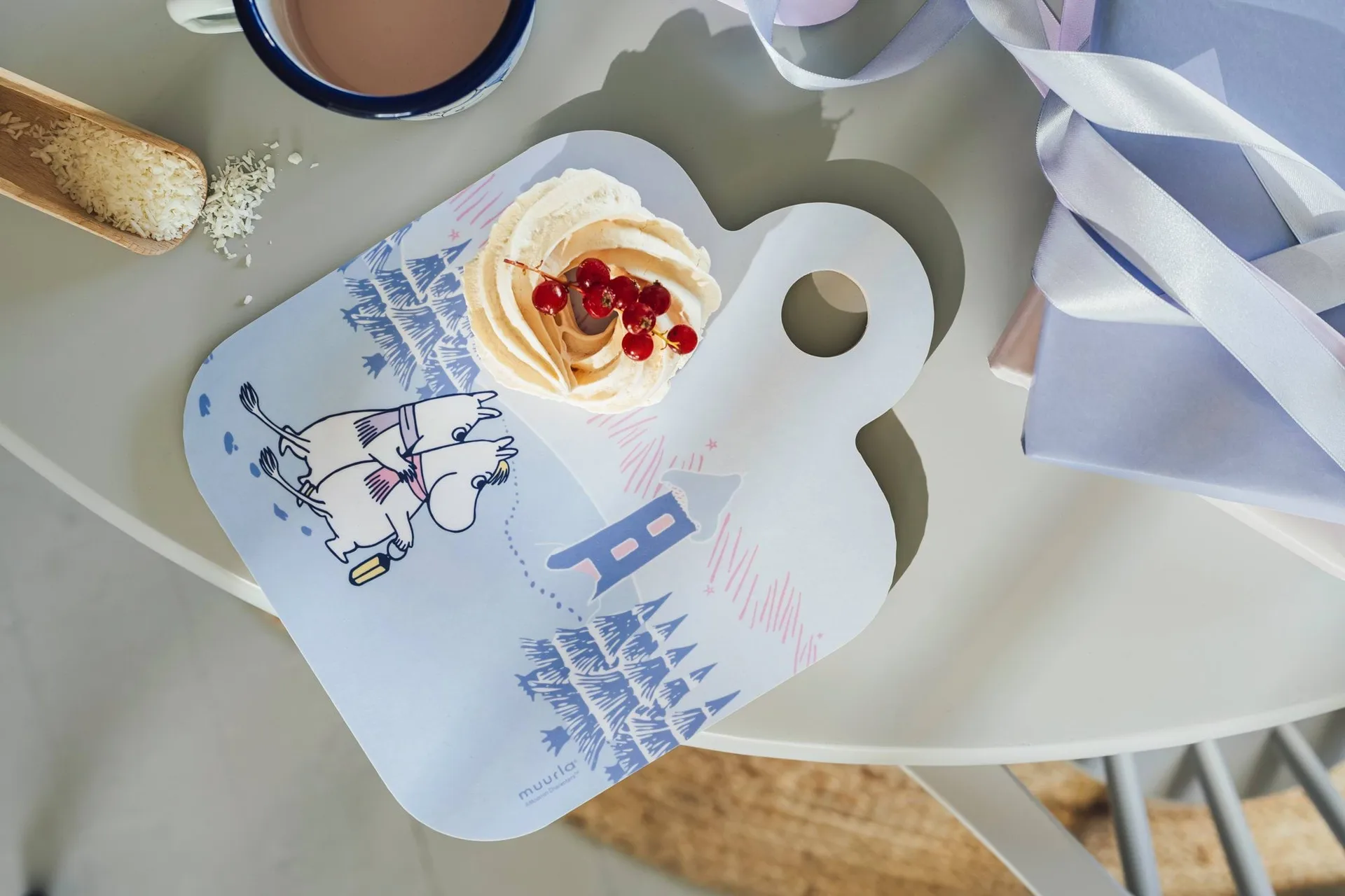 Moomin Chop & Serve cutting board 20x25 cm, Frosty Day Muurla
