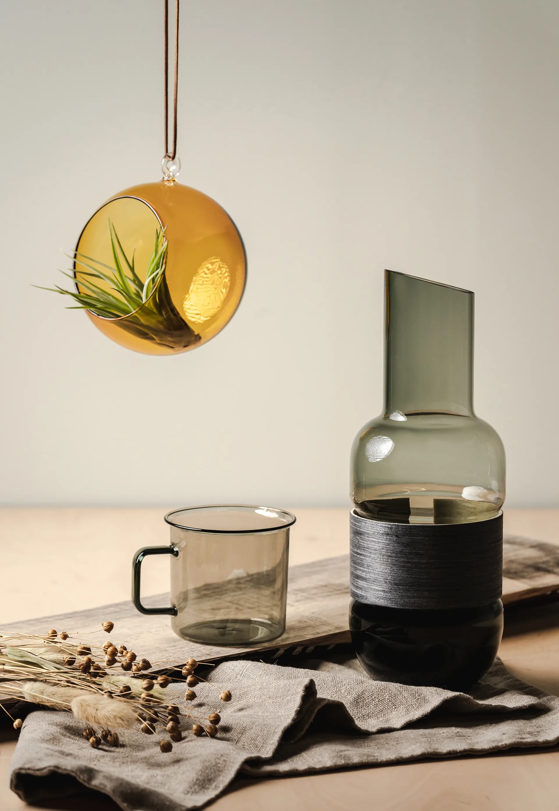 Muurla decorative hanging ball Ø12 cm, Amber Muurla