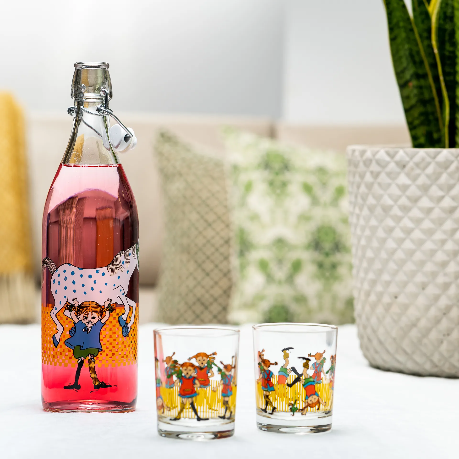 Pippi glass bottle 1 L, Multi Muurla