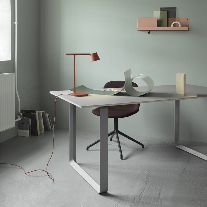 70/70 dining table 170x85 cm - Grey linoleum-Plywood-Sand - Muuto