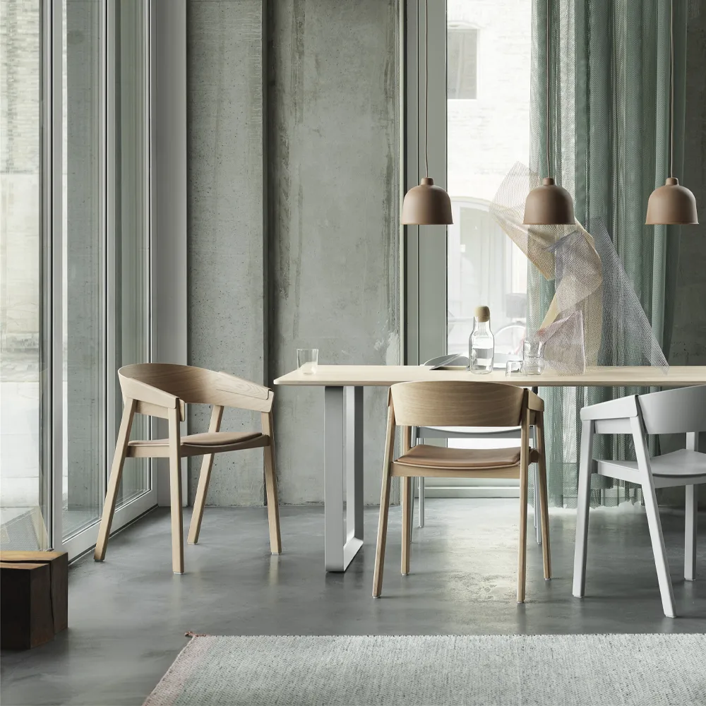70/70 dining table 225x90 cm, Oak venner-Plywood-White Muuto