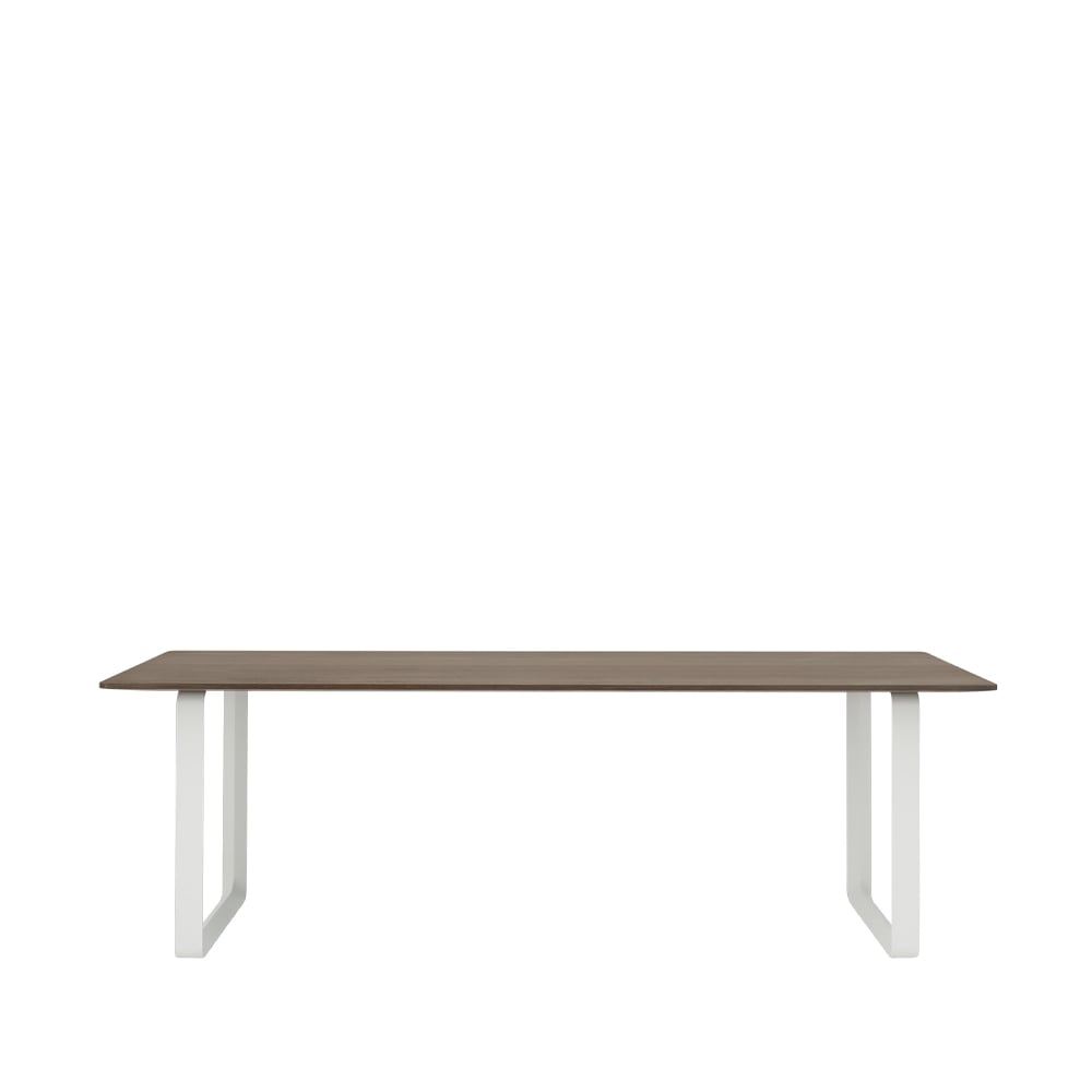 Muuto 70/70 dining table 225x90 cm Solid oak-White | Scandinavian Design | Dining tables | Beige