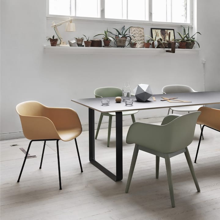 70/70 dining table 255x108 cm - White laminate-Plywood-Sand - Muuto