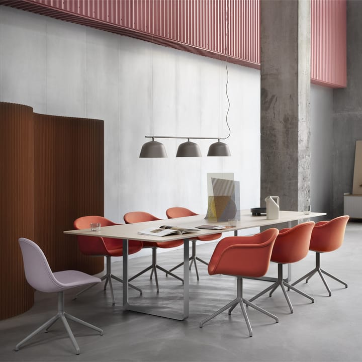 70/70 dining table 295x108 cm, Solid oak-White Muuto