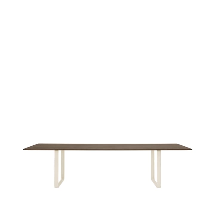70/70 dining table 295x108 cm - Solid smked oak-Sand - Muuto