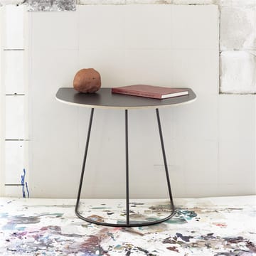 Airy sofa table half size - Black - Muuto