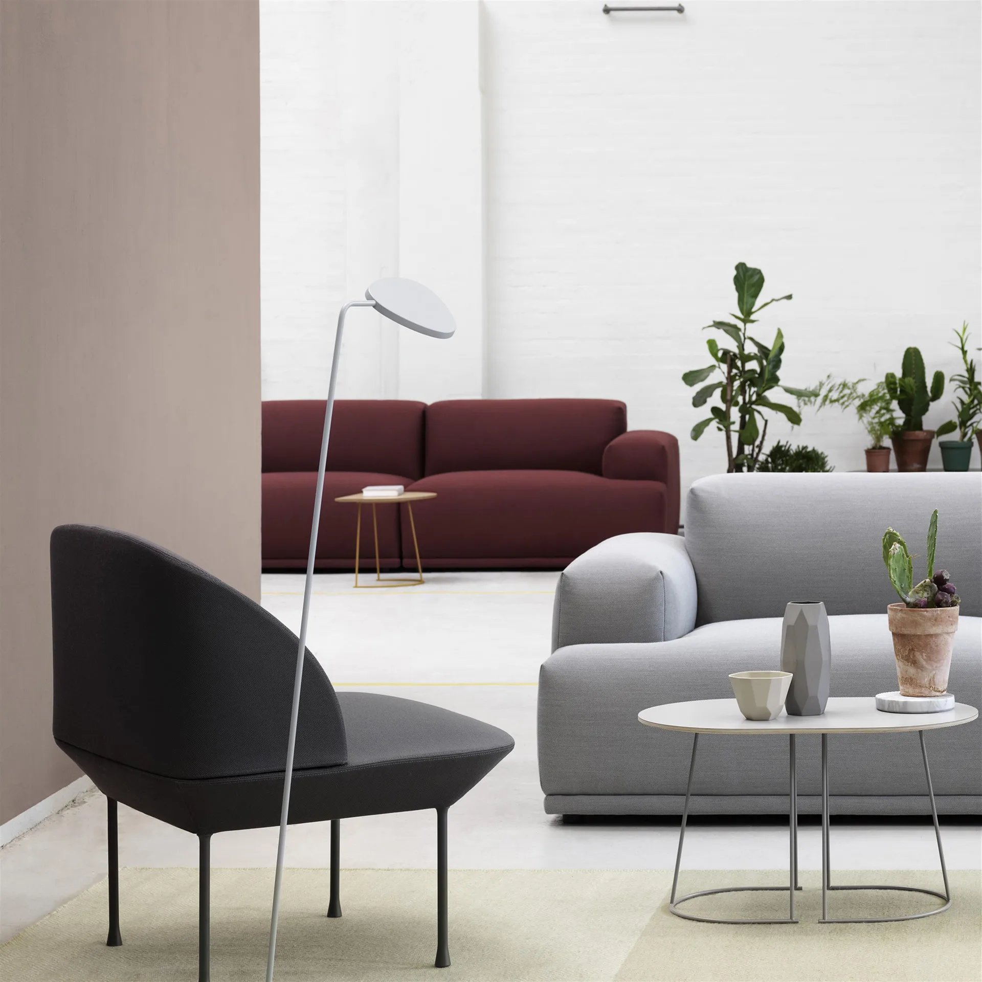 Airy sofa table S, Off-white nano laminate Muuto