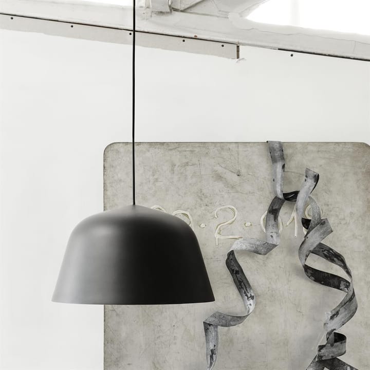 Ambit pendant lamp Ø40 cm - black - Muuto