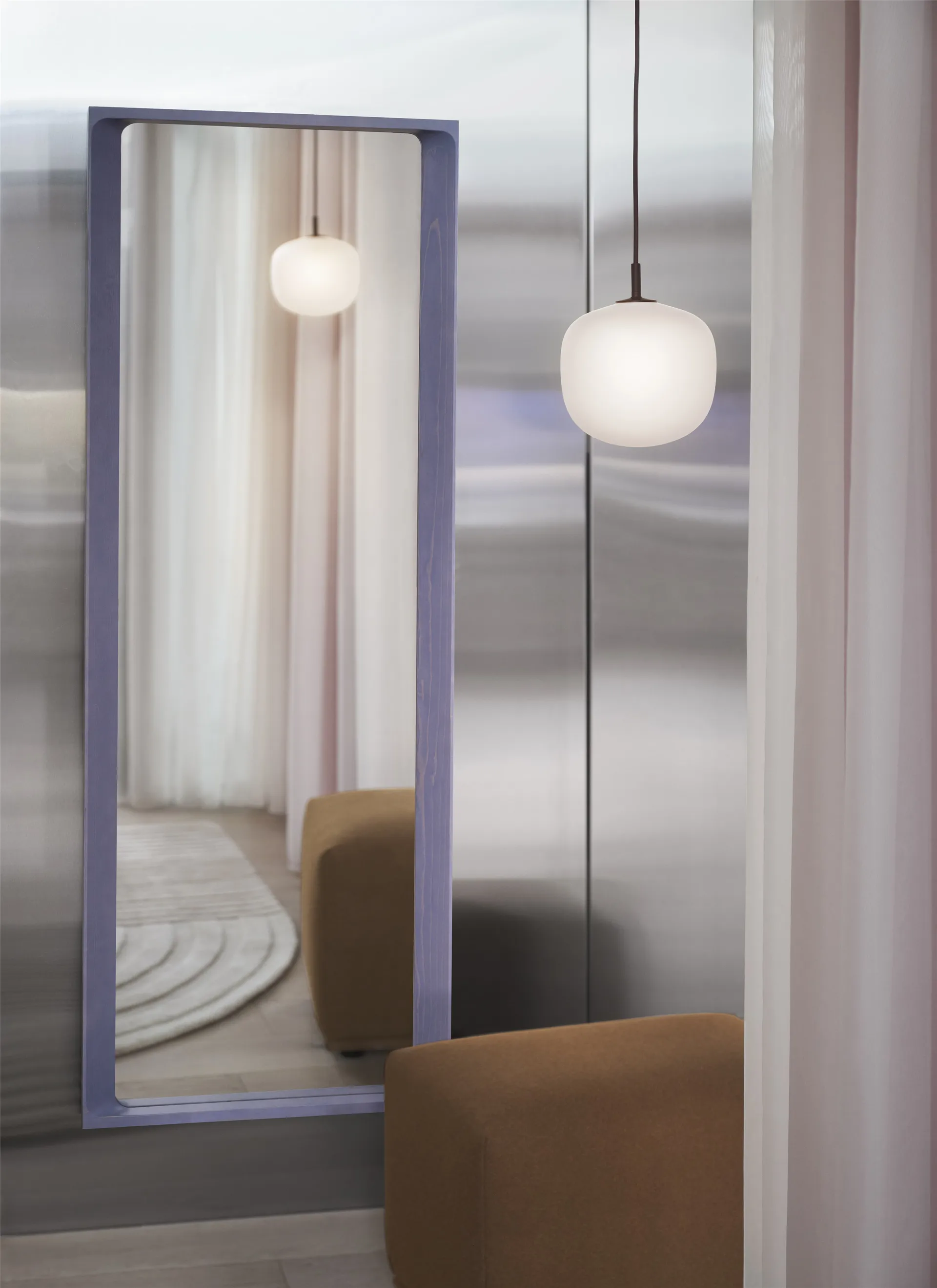 Arced mirror 170x61 cm, Light lilac Muuto