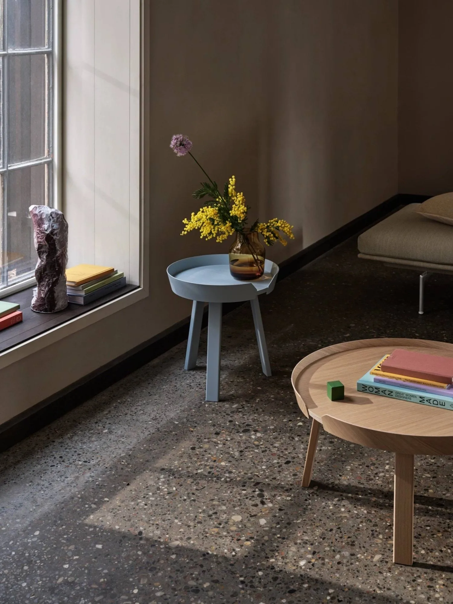 Around table small, Oak Muuto