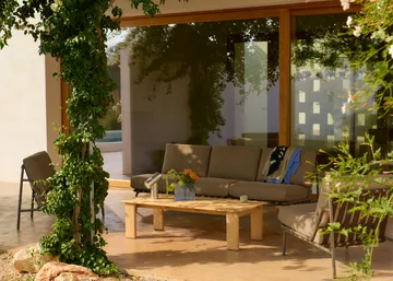 Assemble coffee table - Teak, 135x55 cm - Muuto