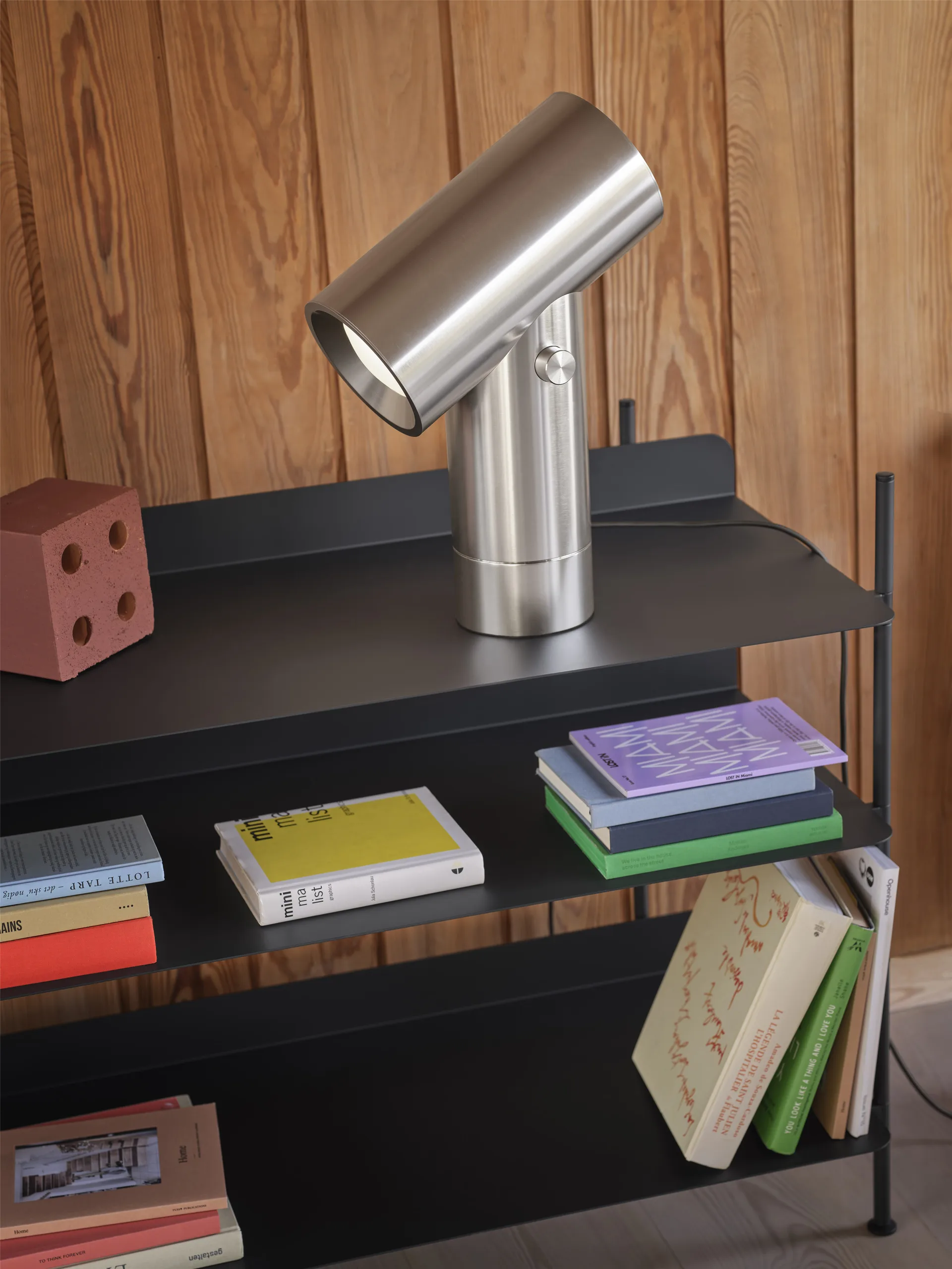 Beam table lamp 45,4 cm, Polished aluminium Muuto