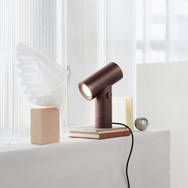Beam table lamp, brown Muuto