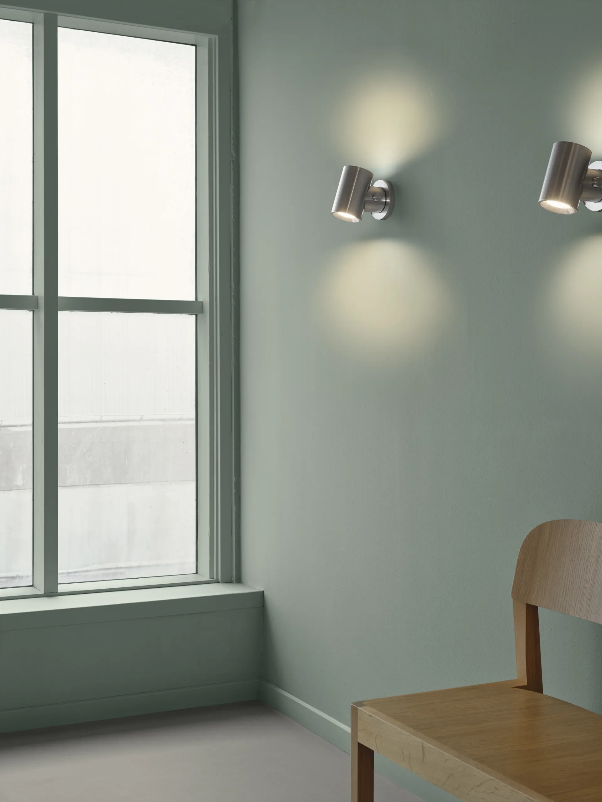 Beam wall lamp, Polished aluminium Muuto