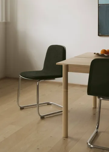 Brink Chair Cantilever Base chair - Black - Muuto
