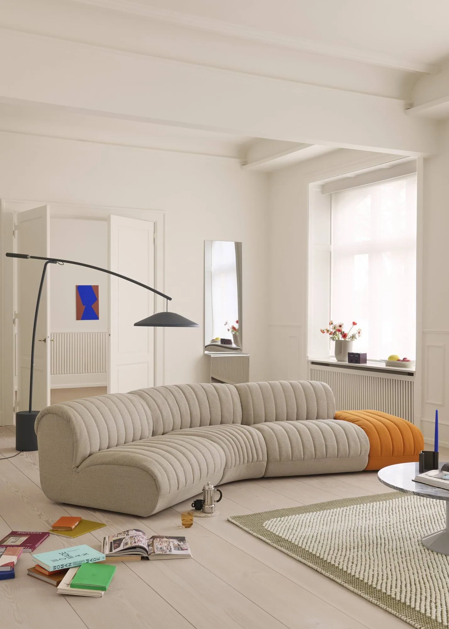 Contra floor lamp, Anthracite black-concrete, 188 cm Muuto