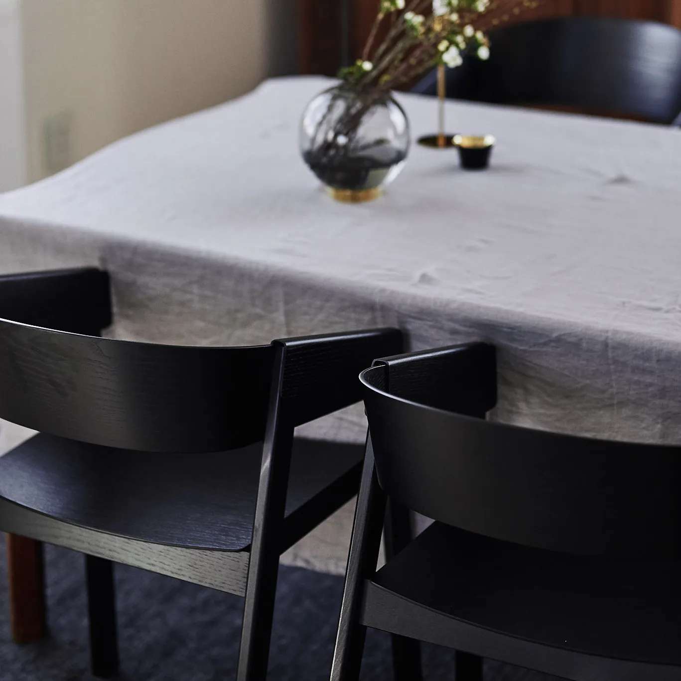 Cover Armchair, Black Muuto