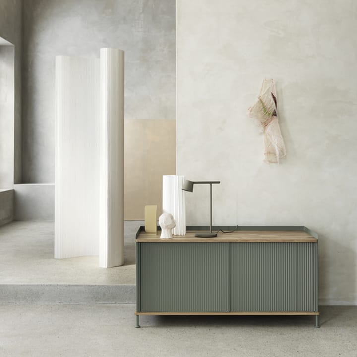 Enfold Low Side table, Yellow-oak-metal Muuto