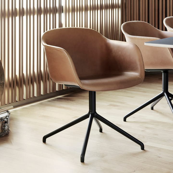 Fiber armchair office chair swivel base with return - Black leather-black base - Muuto