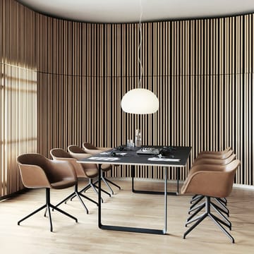 Fiber armchair office chair swivel base with return - Cognac leather-black base - Muuto