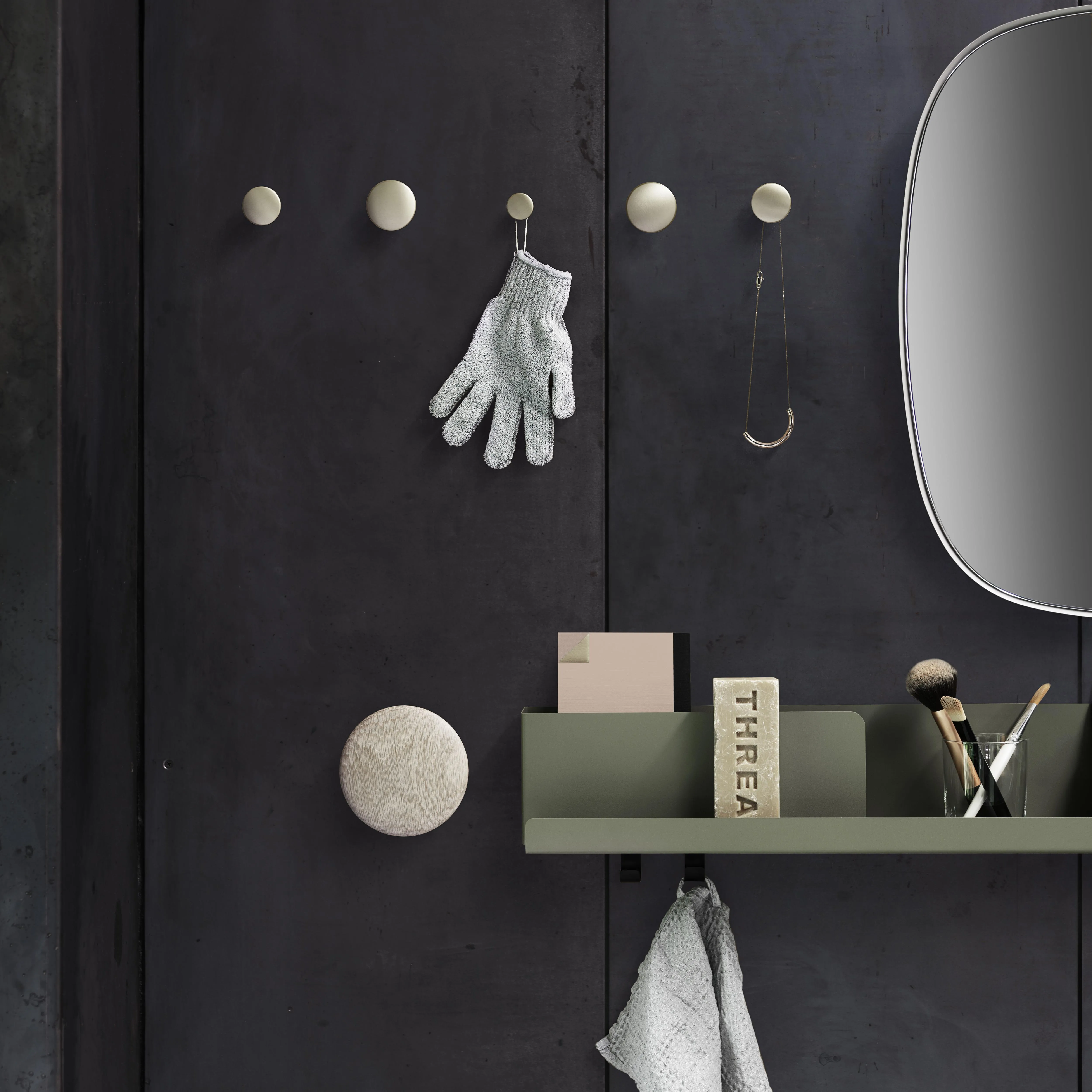 Folded shelf small from Muuto - NordicNest.com