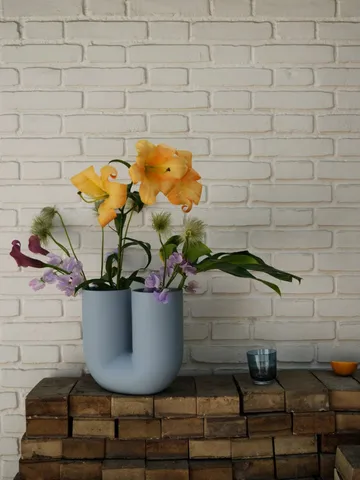 Kink vase 26 cm - Light-blue - Muuto