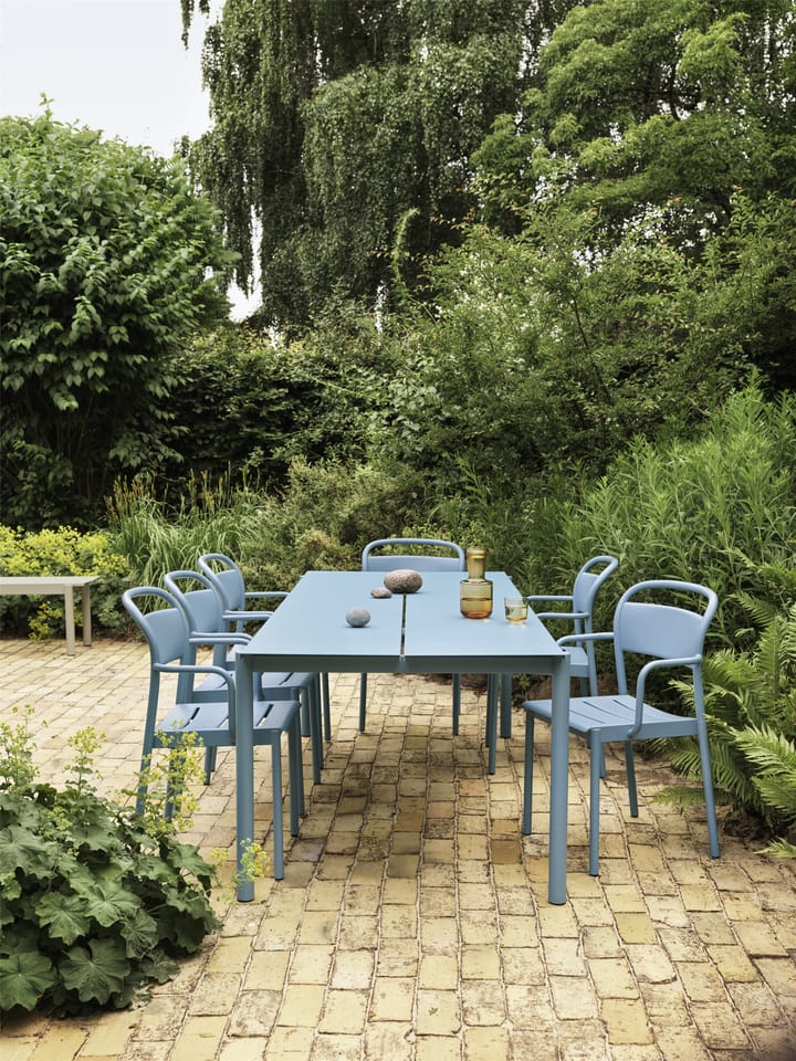 Linear steel armchair - Pale blue - Muuto